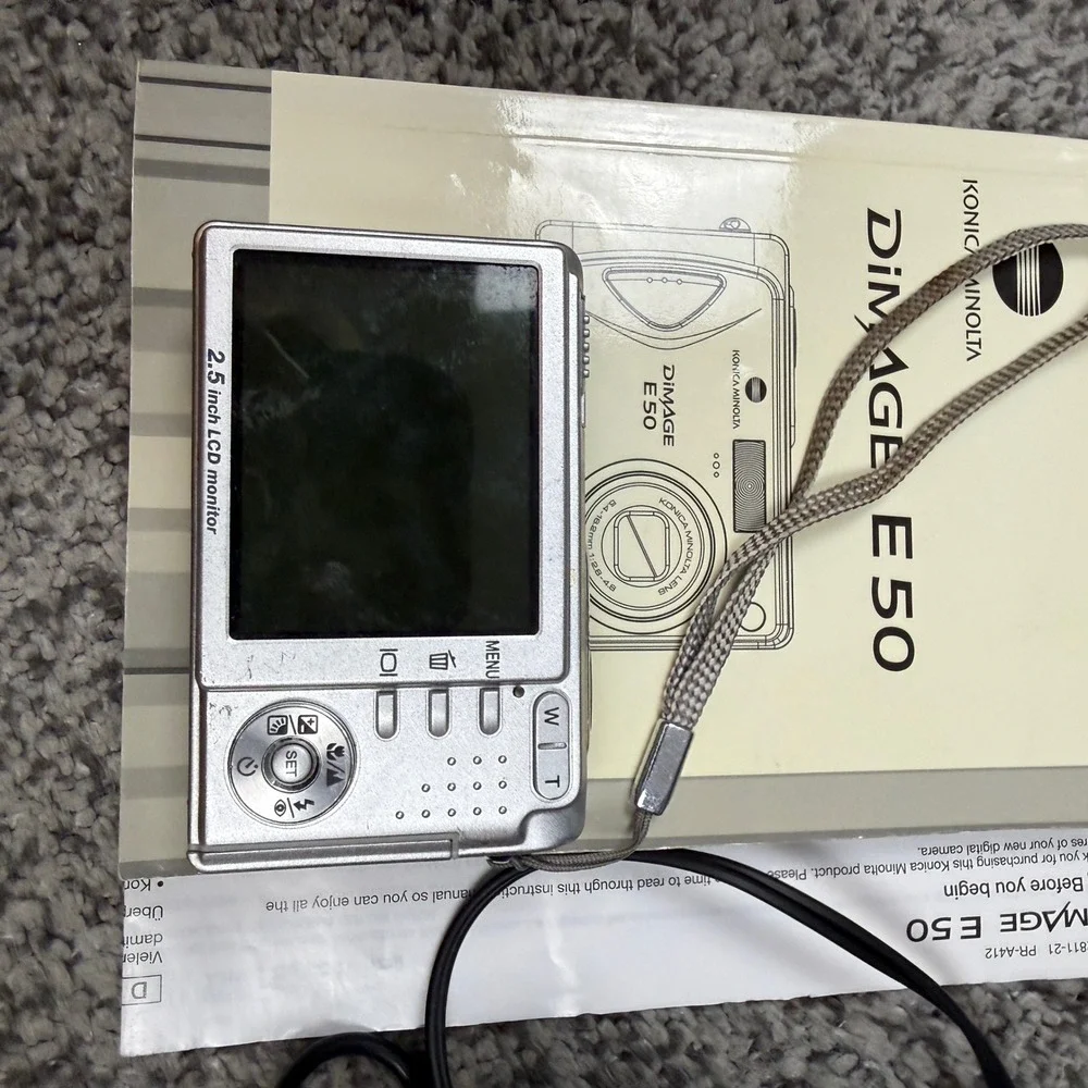 Konica Minolta DiMAGE E50 Digital Camera Unisex OS Silver 5.0MP 3x Optical PARTS